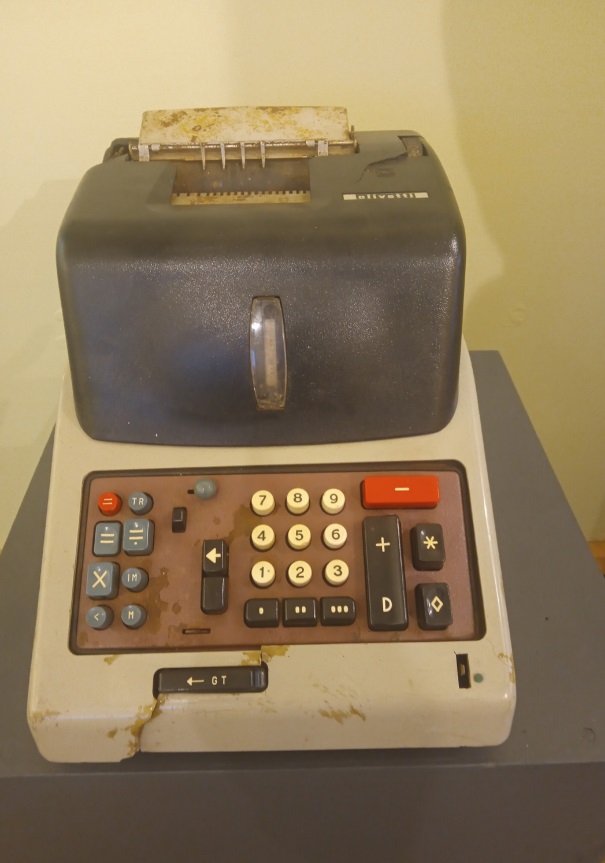 Collective Memories: Tracing The Que-Rator | 25th March 2022 - 21th April 2022 arts