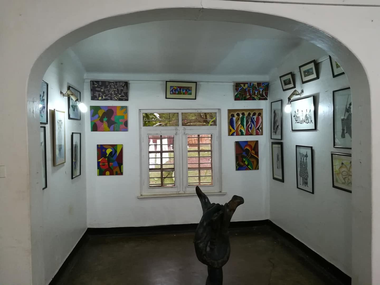 uagndan art on the move